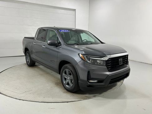 Used 2023 Honda Ridgeline RTL-E image 2
