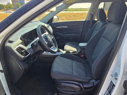 Used 2026 Kia Seltos LX AWD/4WD image 13
