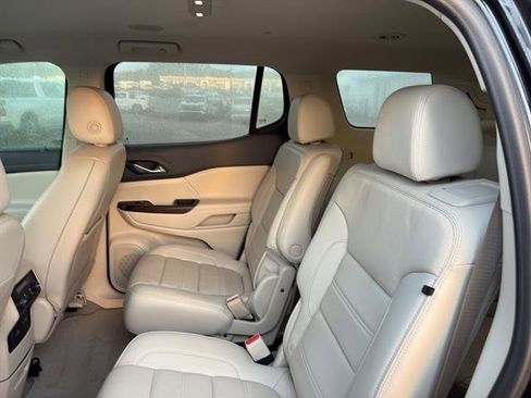 Used 2022 GMC Acadia Denali image 15