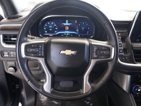Used 2023 Chevrolet Suburban Premier RWD image 11