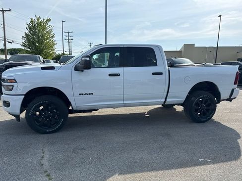 New 2026 RAM 2500 Big Horn AWD/4WD image 2