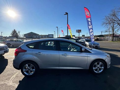 Used 2014 Ford Focus SE image 5