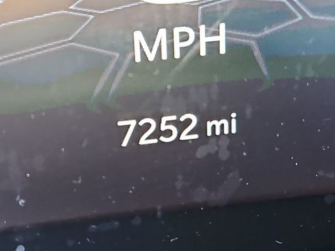 Used 2024 Jeep Compass Latitude w/ Sun and Sound Group image 21