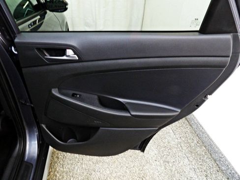 Used 2017 Hyundai Tucson SE Plus AWD/4WD image 12