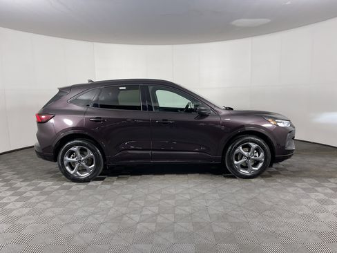 Used 2023 Ford Escape ST-Line w/ Tech Pack #1 image 5