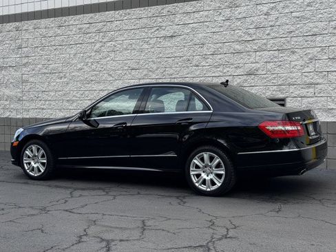 Used 2013 Mercedes-Benz E 350 4MATIC Sedan image 2