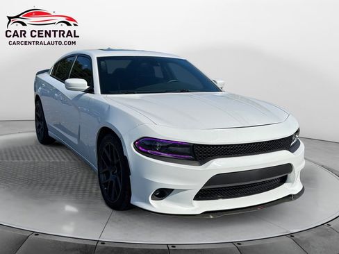 Used 2016 Dodge Charger R/T image 7