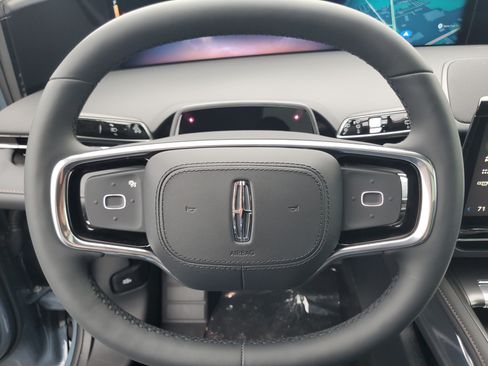 New 2026 Lincoln Nautilus Reserve w/ Jet Appearance Package AWD/4WD image 16