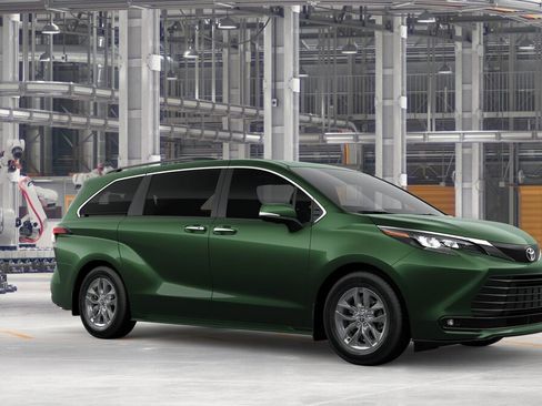 New 2026 Toyota Sienna XLE AWD/4WD image 14