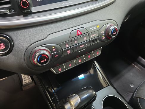Used 2016 Kia Sorento SX FWD image 21