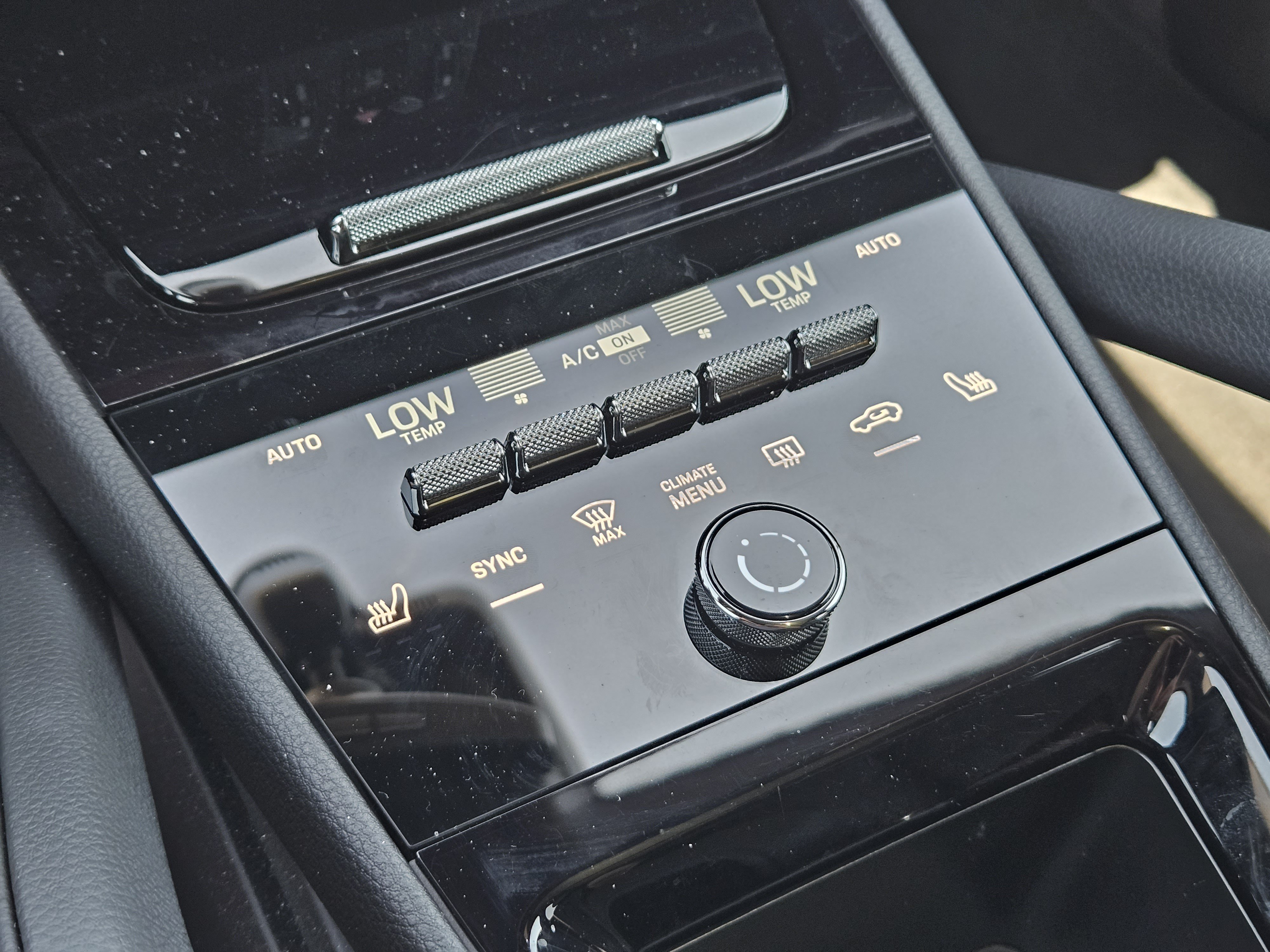 Certified 2026 Porsche Cayenne AWD/4WD image 19