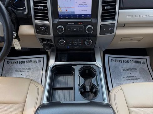 Used 2021 Ford F250 Lariat w/ Chrome Package AWD/4WD image 19