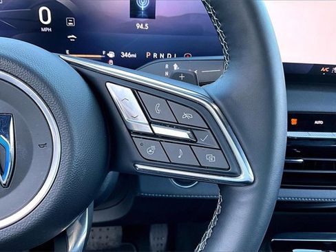 Used 2025 Buick Enclave Sport Touring image 12