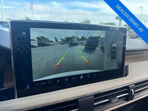 Used 2025 Lincoln Corsair Reserve w/ Equipment Group 202A AWD/4WD image 41