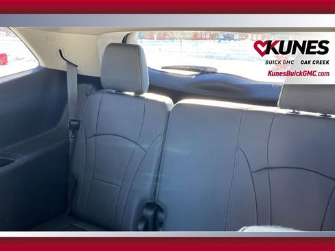 Used 2021 Buick Enclave Avenir w/ Avenir Technology Package image 26