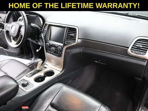 Used 2017 Jeep Grand Cherokee Limited image 49