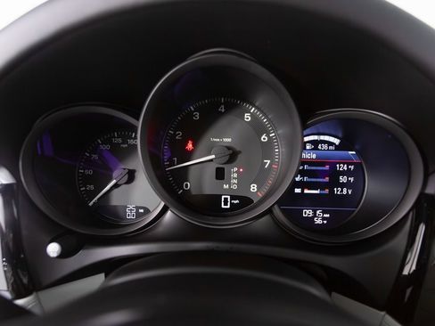 New 2026 Porsche Macan image 20