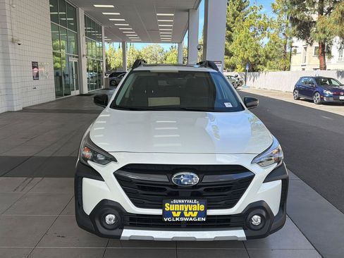 Used 2023 Subaru Outback Limited AWD/4WD image 9