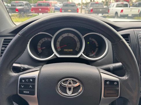 Used 2013 Toyota Tacoma 2WD Double Cab image 24