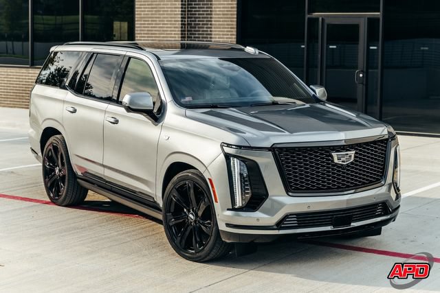 Used 2026 Cadillac Escalade Platinum Sport AWD/4WD image 38