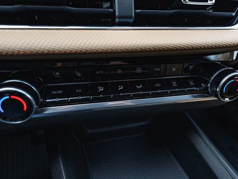 New 2026 Chevrolet Equinox ACTIV image 16