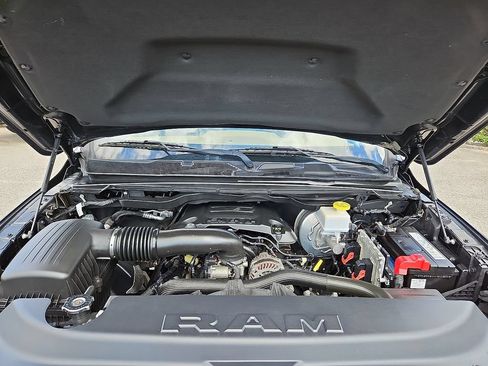 Used 2019 RAM 1500 Big Horn AWD/4WD image 28