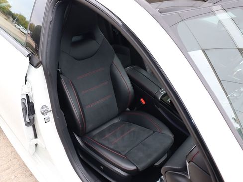 Used 2020 Mercedes-Benz CLA 250 image 31