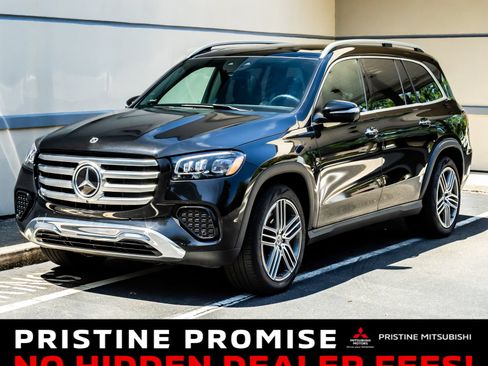 Used 2024 Mercedes-Benz GLS 450 4MATIC image 1