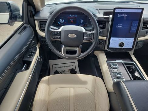 Used 2024 Ford Expedition Platinum AWD/4WD image 13