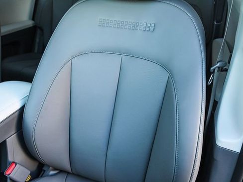 New 2026 Hyundai Ioniq 5 SEL image 28