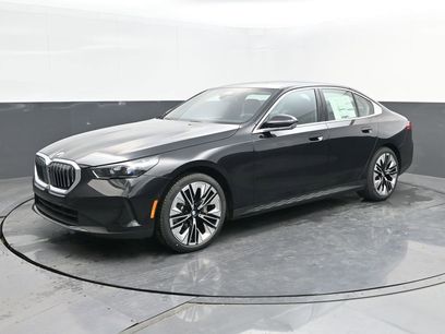 New 2025 BMW 530i w/ Premium Package