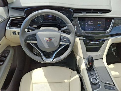 Used 2020 Cadillac XT6 Premium Luxury AWD/4WD image 22