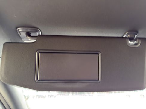 New 2025 Jeep Grand Cherokee Altitude image 23