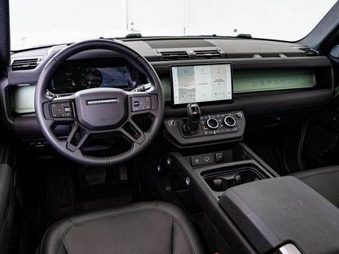 Used 2023 Land Rover Defender 110 75th Limited Edition image 4