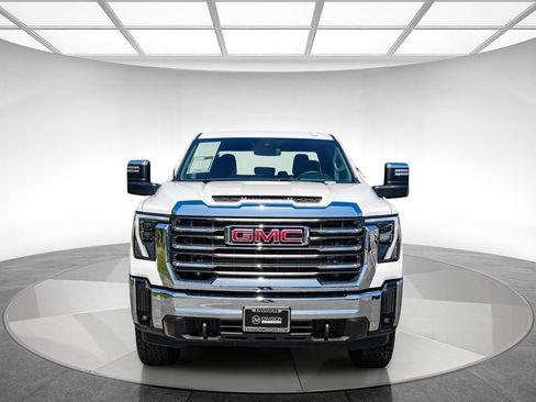 Used 2024 GMC Sierra 2500 SLT AWD/4WD image 6