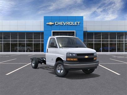 New 2025 Chevrolet Express 3500 w/ Power Convenience Package
