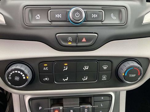 Used 2024 GMC Terrain SLE w/ Fleet Convenience Package AWD/4WD image 22