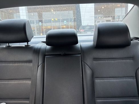 Used 2018 Volkswagen Jetta SE image 6