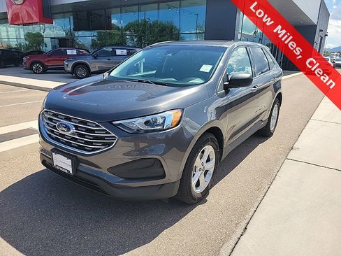 Used 2020 Ford Edge SE image 3