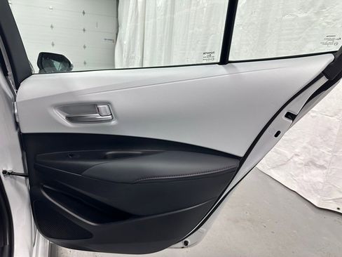 Used 2025 Toyota Corolla SE w/ SE Premium Package image 47