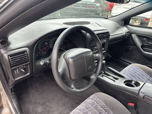 Used 2002 Chevrolet Camaro LT RWD image 16