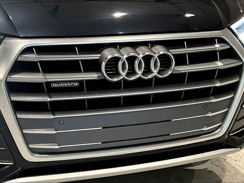 Used 2018 Audi Q5 2.0T Premium Plus w/ Premium Plus Package image 33