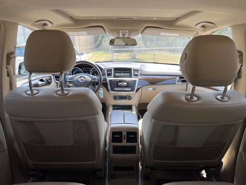 Used 2014 Mercedes-Benz ML 350 4MATIC image 32