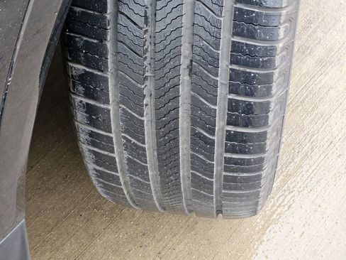 Used 2024 Cadillac XT5 Premium Luxury w/ Technology Package image 13