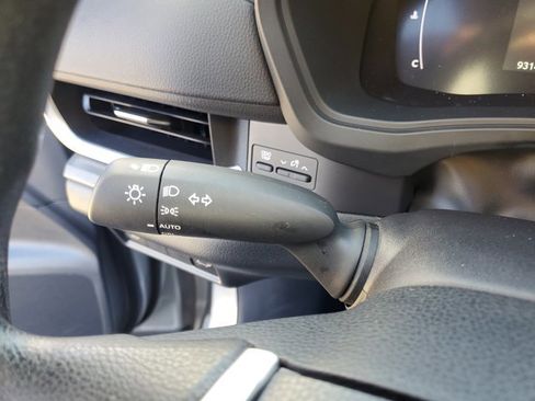 Used 2025 Toyota Grand Highlander LE image 25