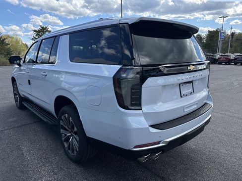 New 2026 Chevrolet Suburban High Country w/ Sun And Tow Package AWD/4WD image 4