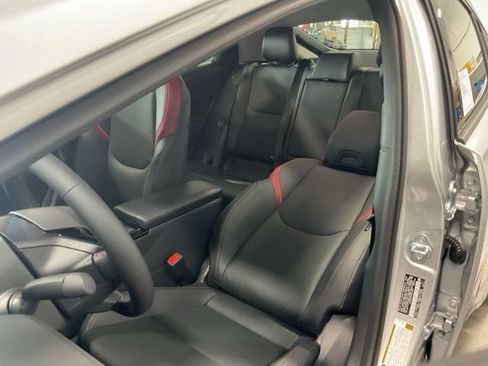 New 2026 Toyota Prius Plug-In Hybrid FWD image 11