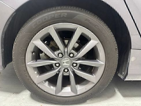 Used 2020 Honda Civic EX image 6