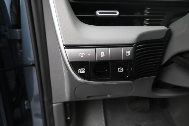 New 2027 Hyundai Ioniq 5 SE AWD/4WD image 18