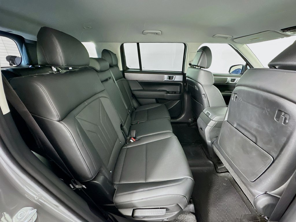 Certified 2025 Hyundai Santa Fe SEL FWD image 24